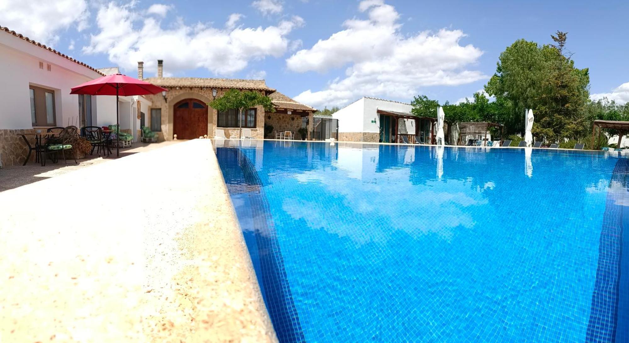 Artmonia Hotel Castalla Exterior photo